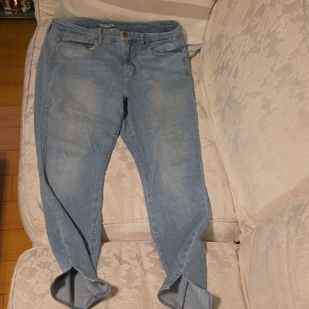 Good American Light Wash Straight Leg Jeans